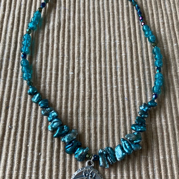 NWT Pewter Bee Necklace w Freshwater Pearls & Czech Fire Polished Glass - Picture 8 of 8